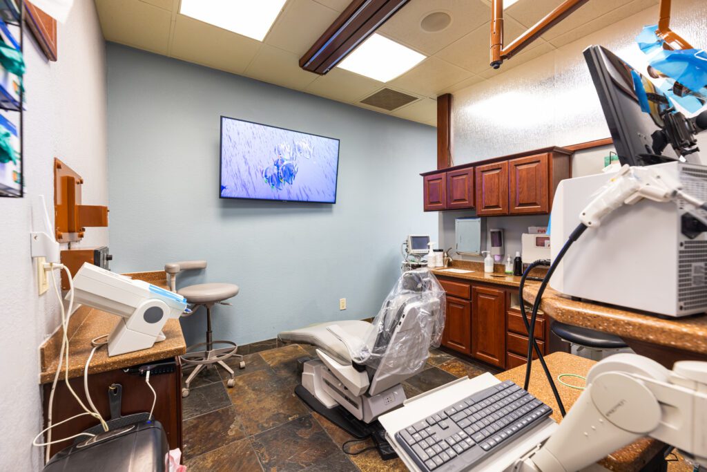 Dental Chair with Equipments